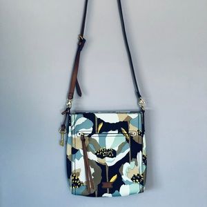 Fossil purse